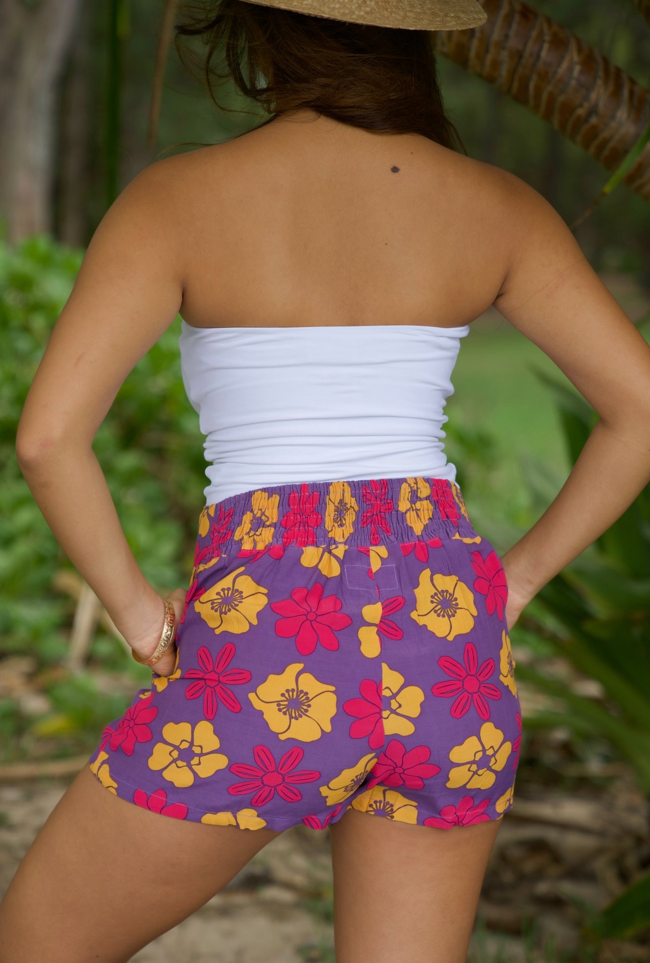 PUʻUWAI Shorts in Retro Bellflower