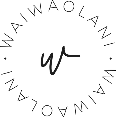 PŌʻALIMA Menʻs Aloha Shirt in Hīhīwai Stone