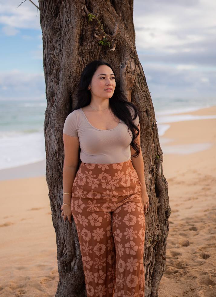 LAʻI Pants in Retro ʻALAEA